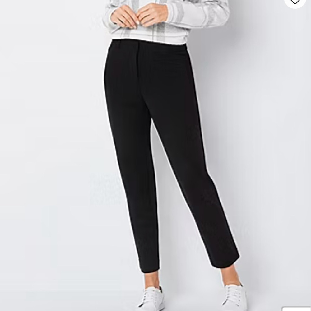 Liz Claiborne Black Slim leg ankle Pants